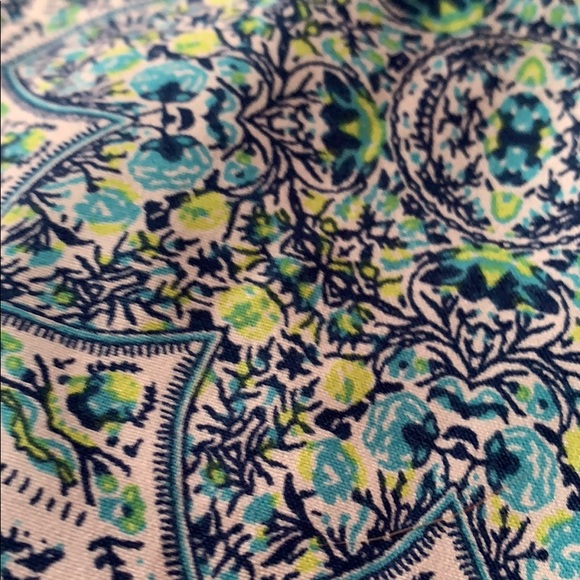 3 for 1 Faded Glory Tanks - Picture 3 of 7